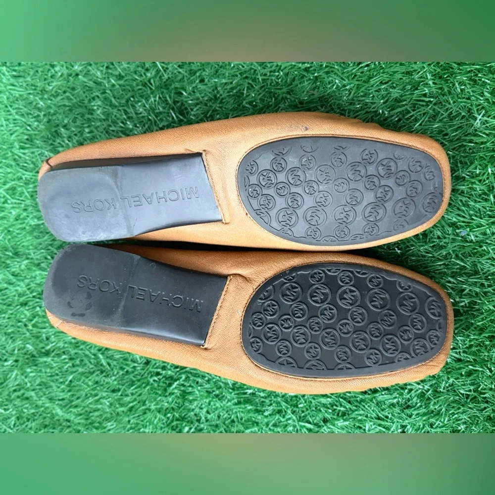 Michael Kors‎ Women's Tan Loafers